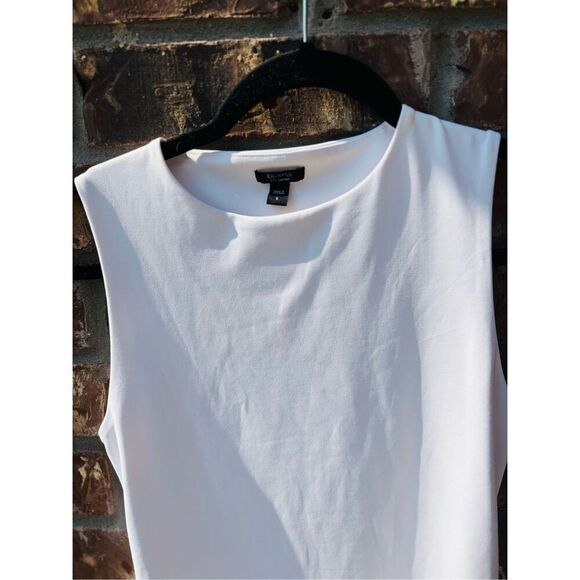 Express white sleeveless tops size small, new without tag, no flaws and in excel - Picture 2 of 8